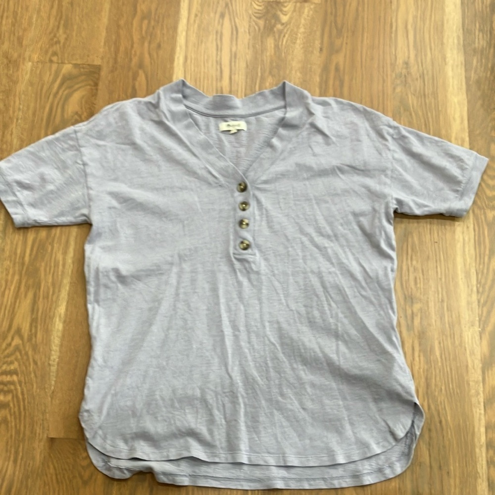 Madewell Women’s V-neck Button Front T-shirt in Light Purple